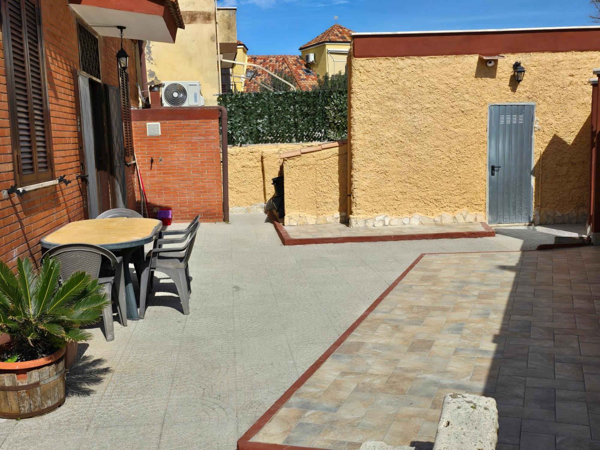 Relax Fiumicino Apartment Exterior photo